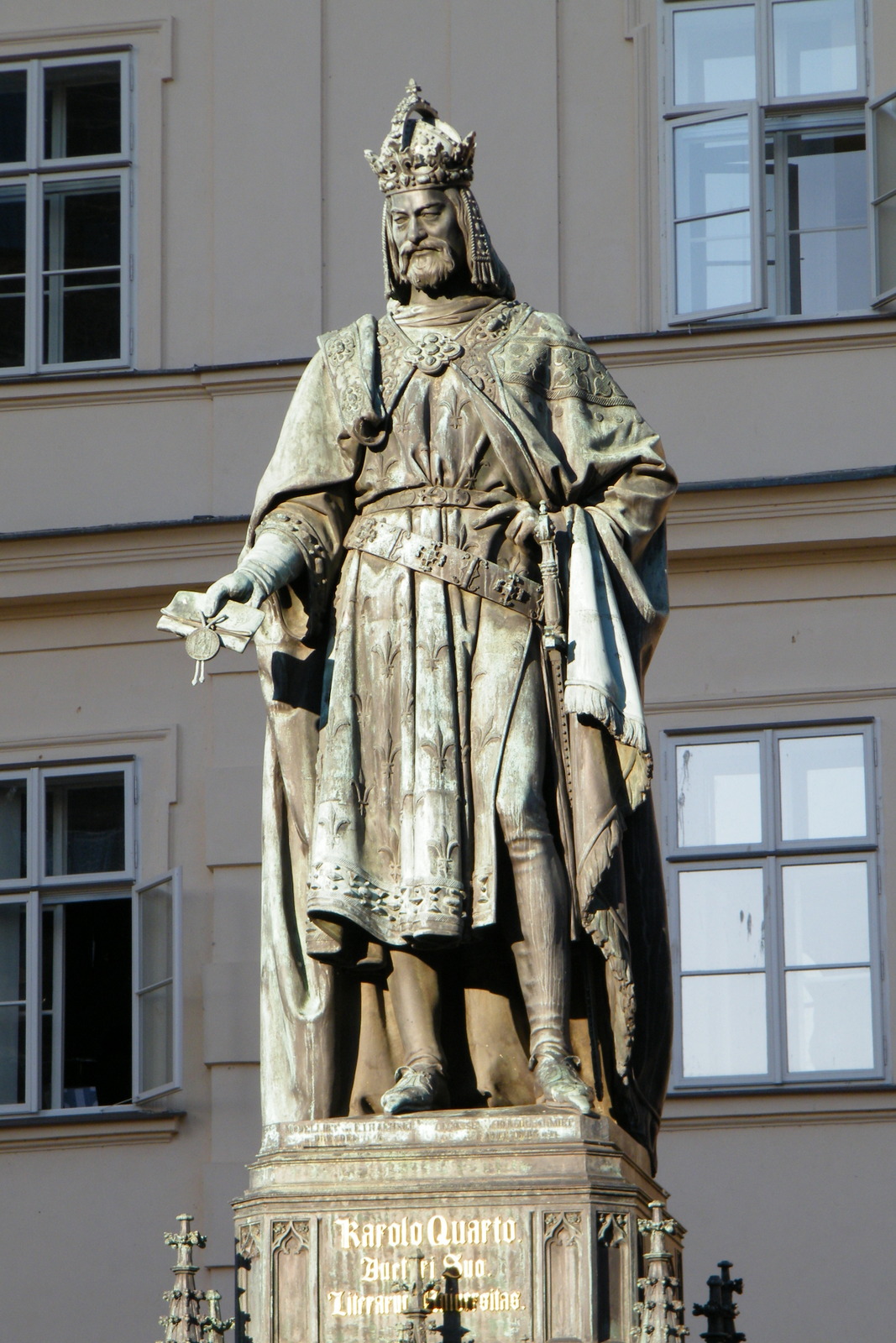 UK PRAHA - KAREL IV.socha